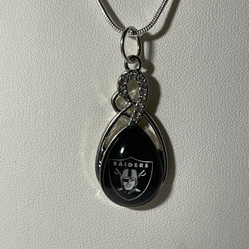 Las Vegas Raiders NFL 925 Silver Chain Logo Charm Necklace NEW